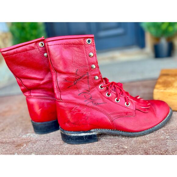 🤠 Rare Roper Red Lace-Up Boots – Signed by Diamond Rio – Right - Main Image